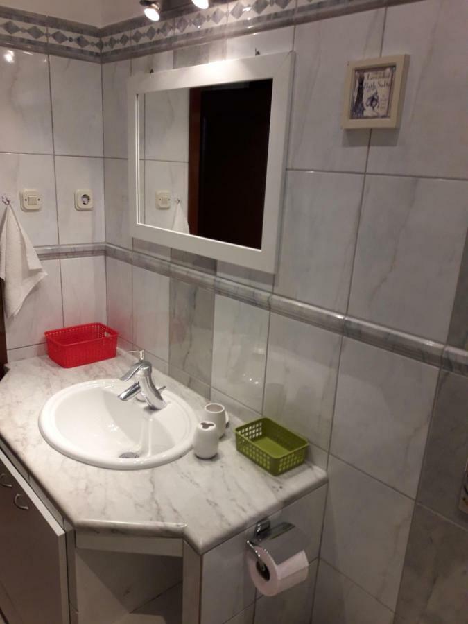 شقة Apartman Beti أوباتيا المظهر الخارجي الصورة